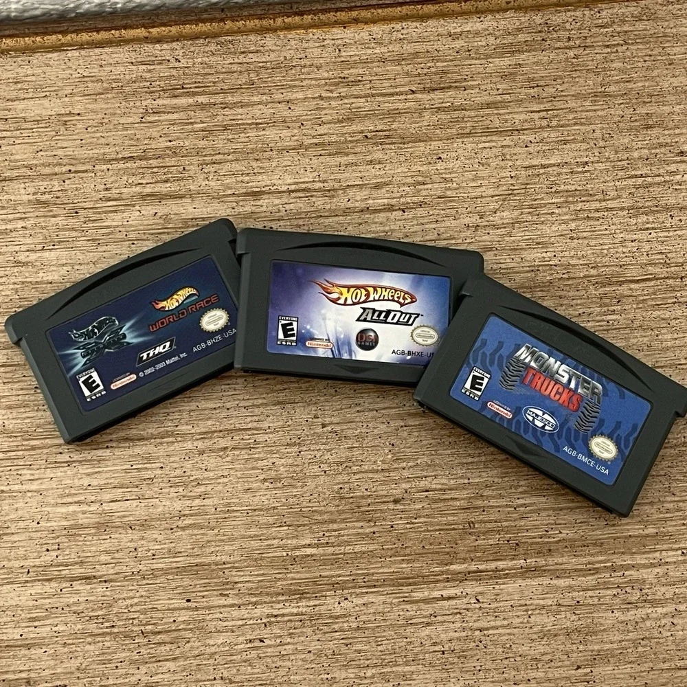 Hot Wheels: Velocity X World Race (Nintendo Game Boy Advance,‎ 2002) Bundle Deal
